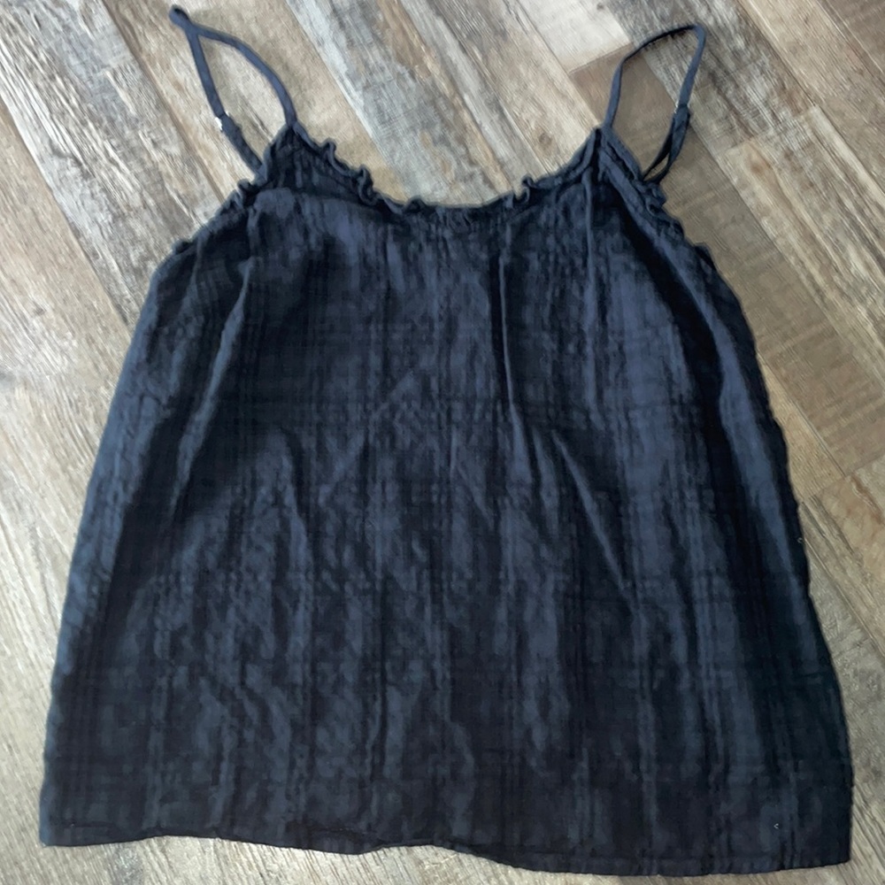 cute black tank top